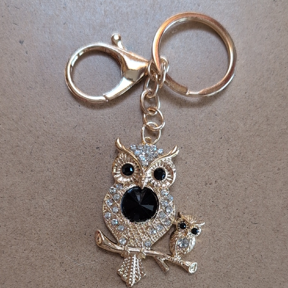 Chic Gold Owl Keychain Bag Charm with Black Accents